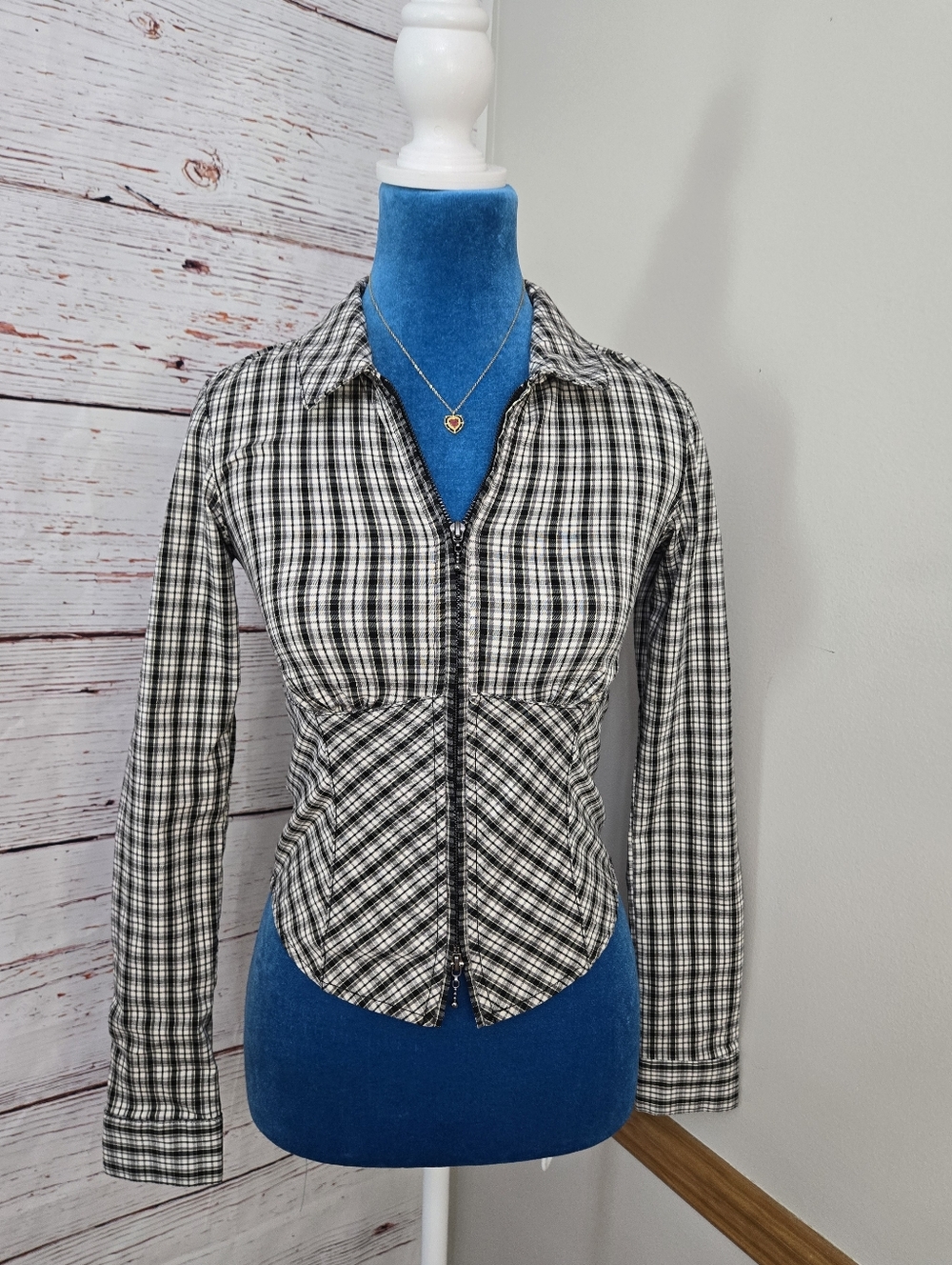 NWOT Urban Outfitters Plaid Zip Front Top XXS Y2K Fitted Collared Shirt